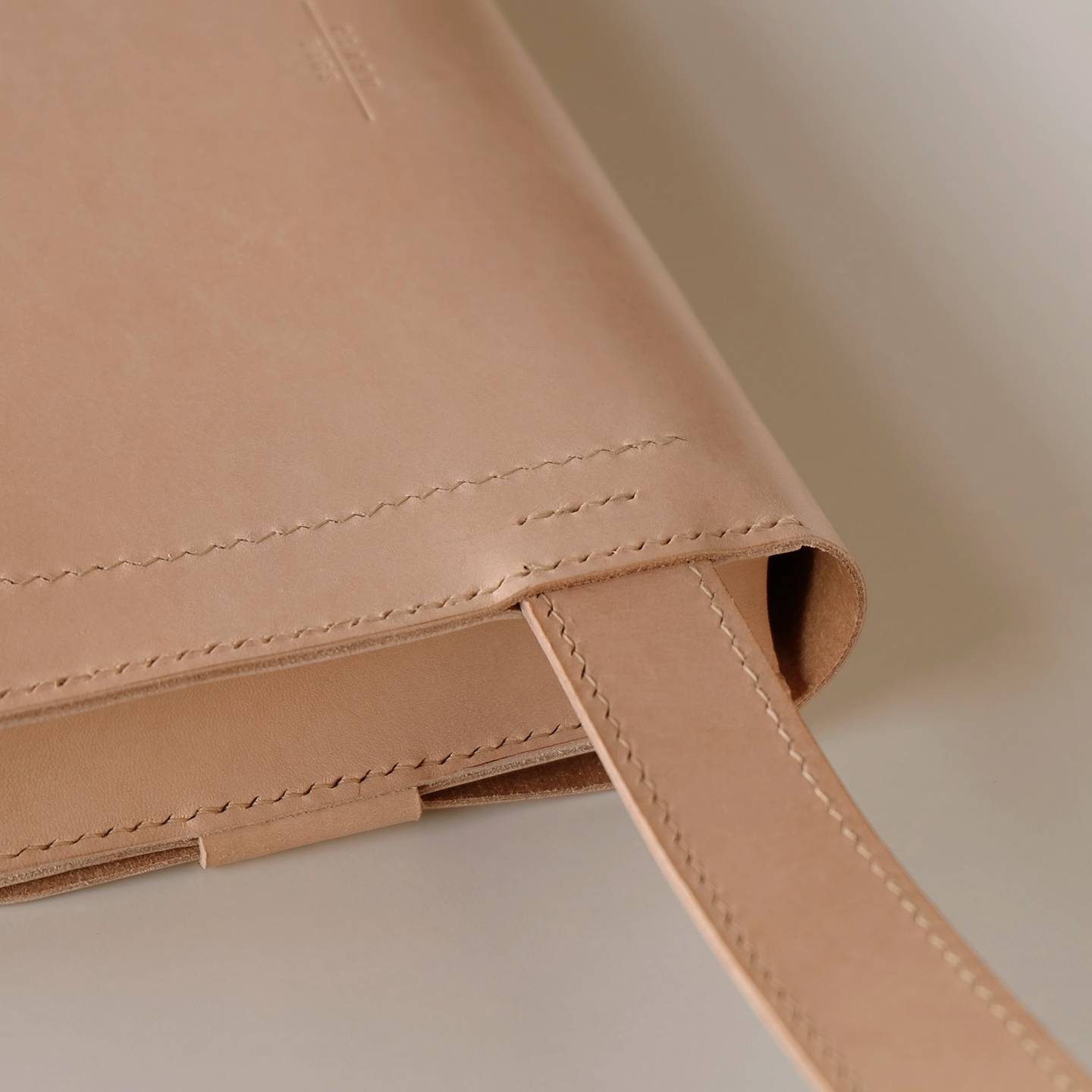 120-belt-bag-veg-tan-calfskin-leather-natural CLASH BAGS